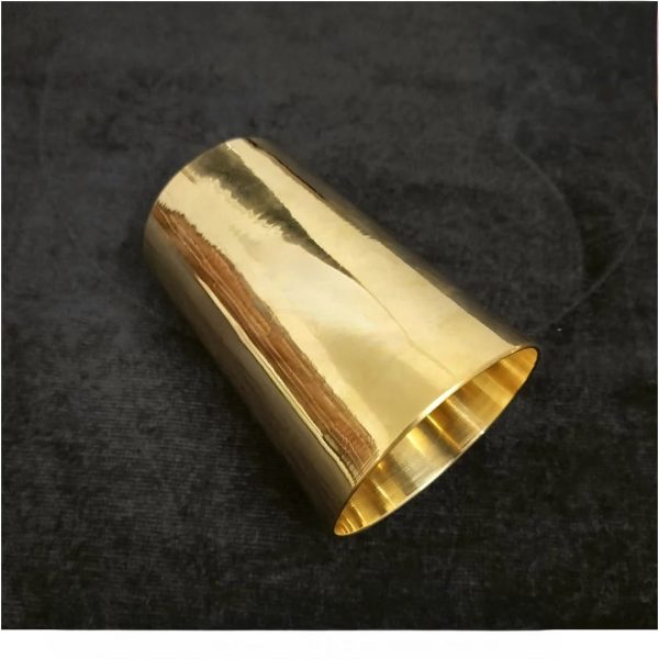 Brass plain glass Size 4.4 inches Weight 390 grams +/ plain glass